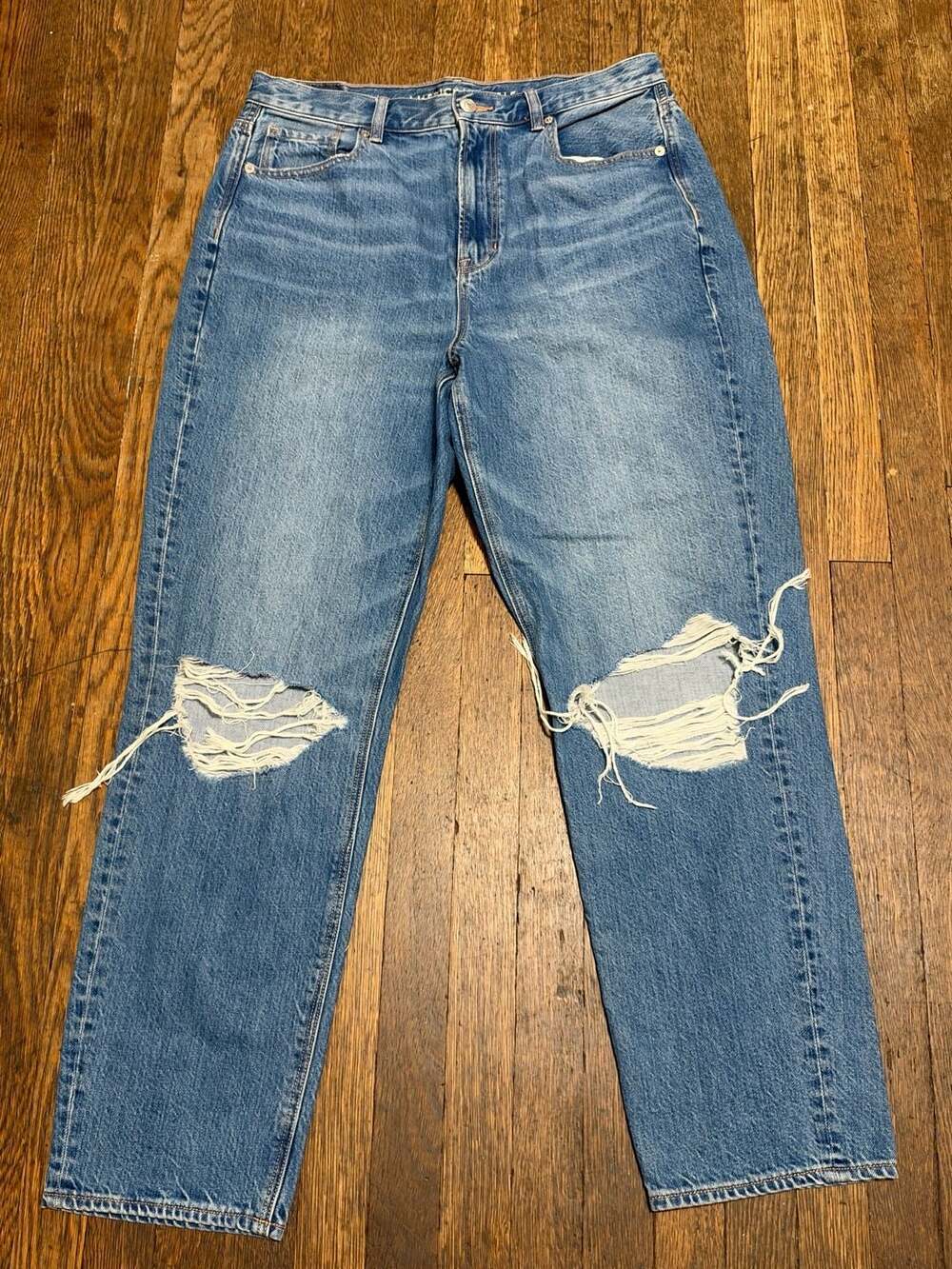 American Eagle Highest Rise Mom Jean Size 10 Blue Distressed Denim Straight Leg